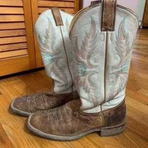 Women’s Justin Boots